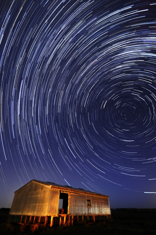 2woolshed.jpg - 90 minute exposure. Woolshed at Freshwater creek.