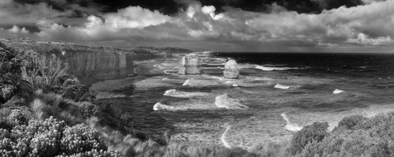 apostles23b&w.jpg